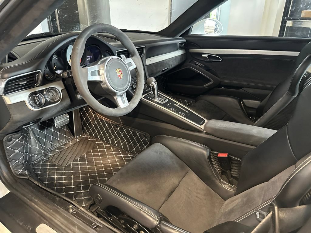 Used 2015 Porsche 911 GT3 RWD image 9