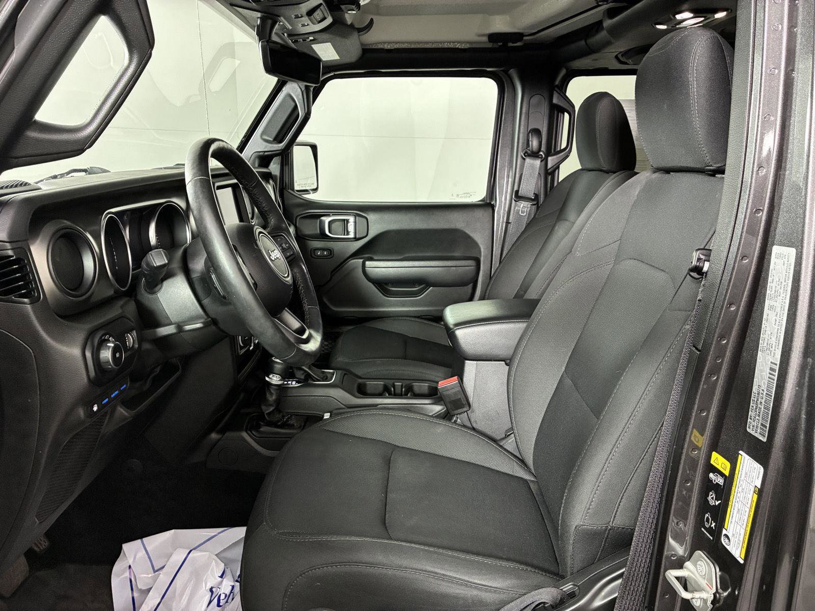 Used 2023 Jeep Wrangler Unlimited w/ Cold Weather Group AWD/4WD image 7