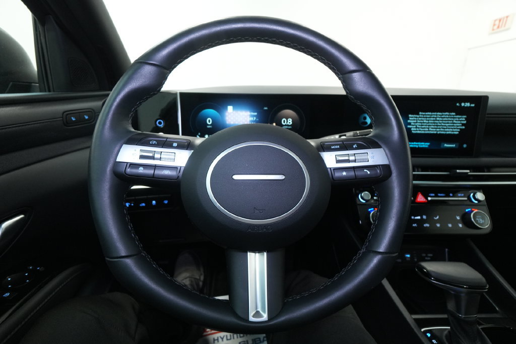 Certified 2026 Hyundai Santa Cruz Limited AWD/4WD image 45
