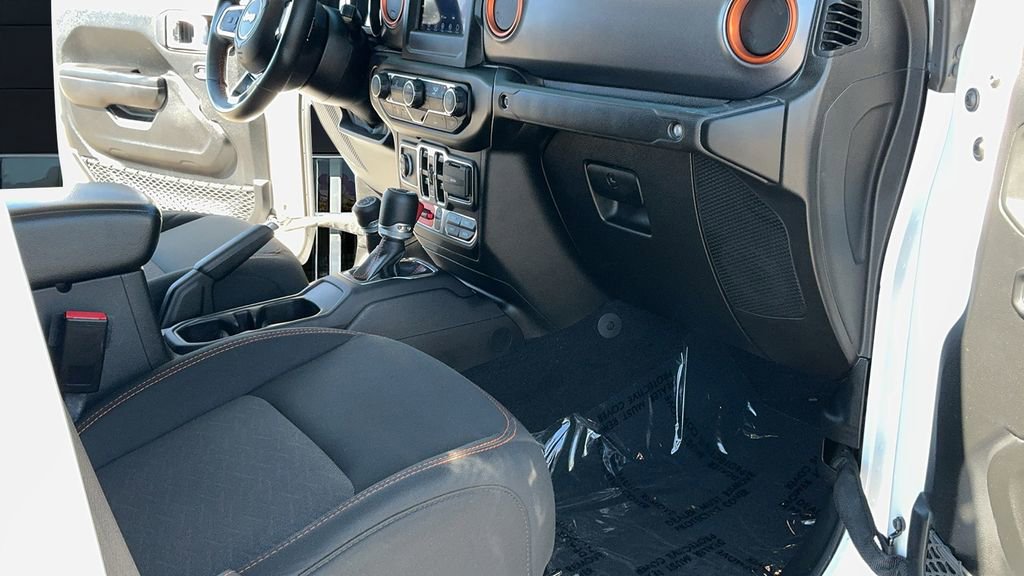 Used 2021 Jeep Gladiator Mojave w/ Trailer Tow Package image 21