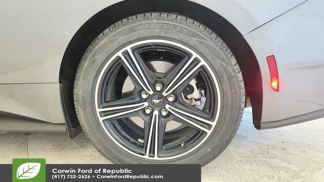 Certified 2025 Ford Mustang Premium RWD image 26
