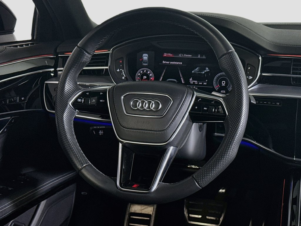 Used 2023 Audi S8 AWD/4WD image 10