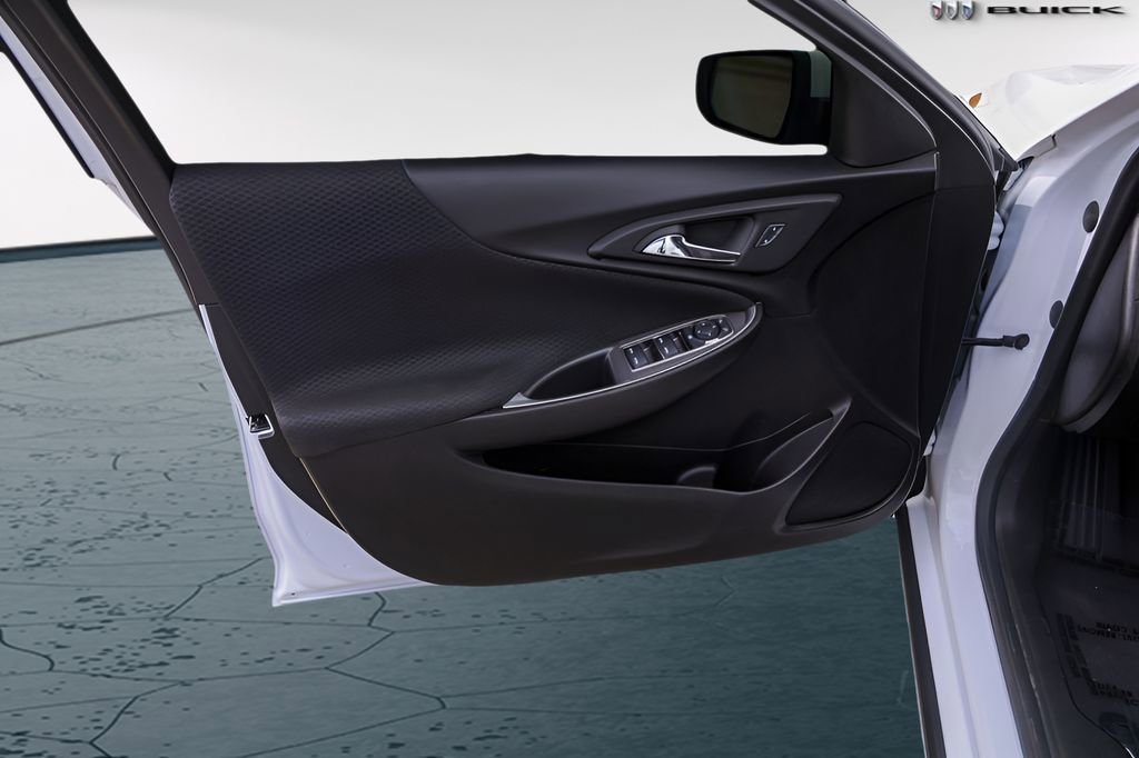 Used 2024 Chevrolet Malibu LT FWD image 26