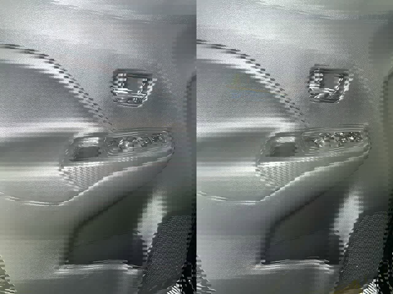 Used 2024 Nissan Versa SV image 13