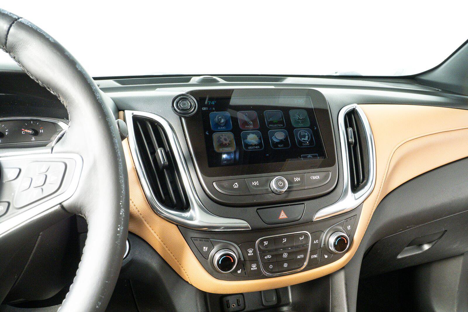 Used 2018 Chevrolet Equinox Premier FWD image 12