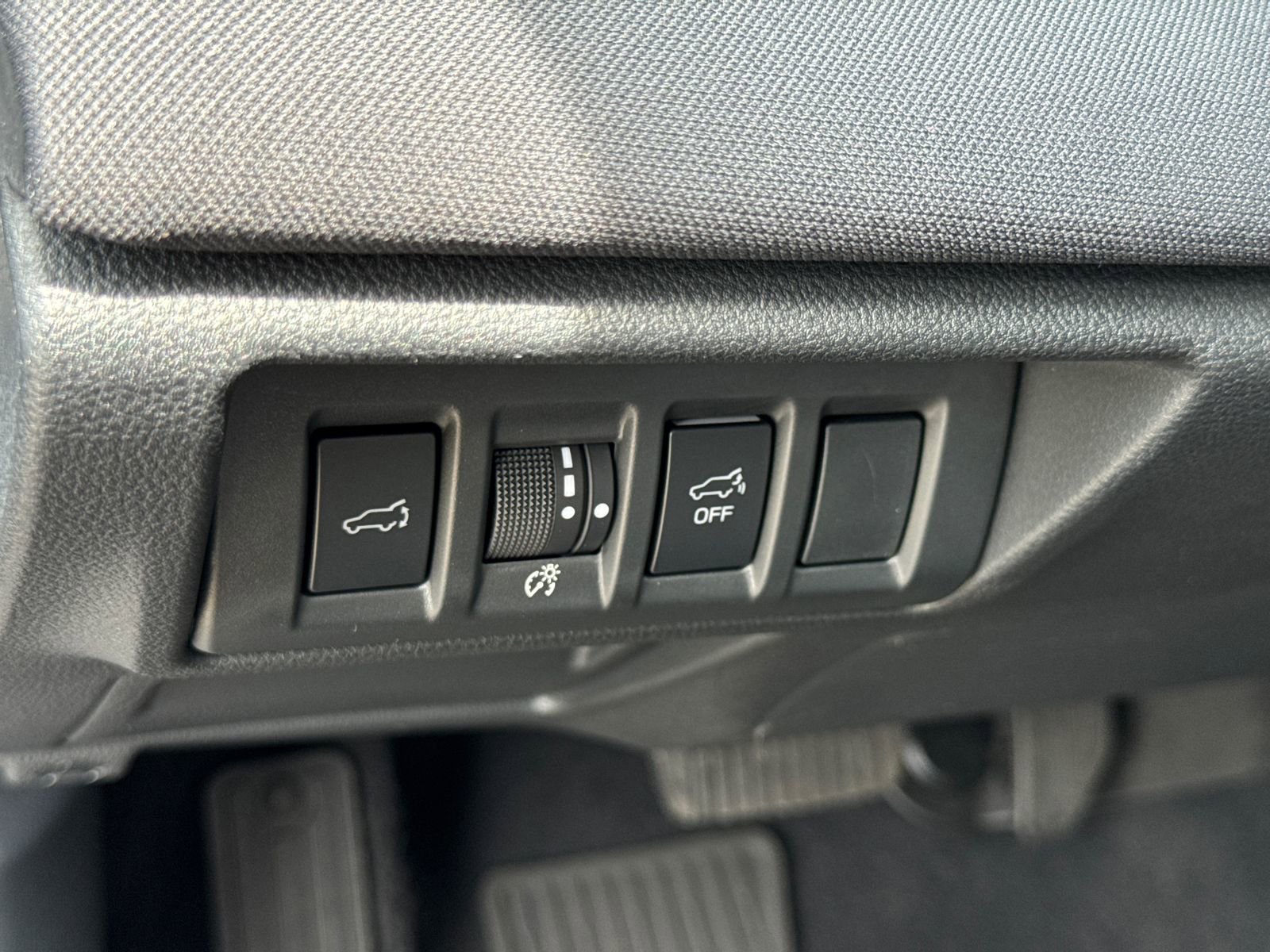 Certified 2024 Subaru Outback Premium image 17