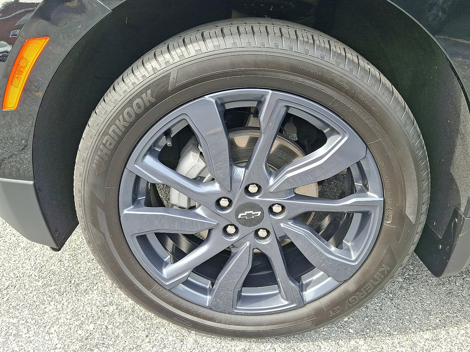 Used 2024 Chevrolet Equinox RS w/ RS Leather Package image 8