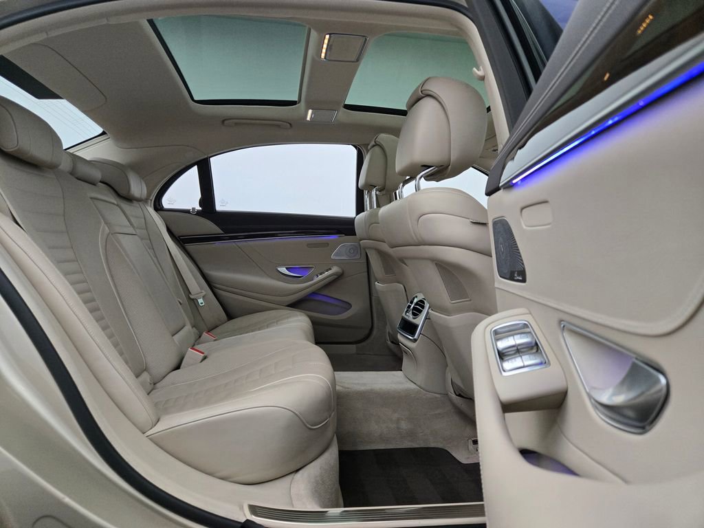 Used 2020 Mercedes-Benz S 560 4MATIC Sedan image 37