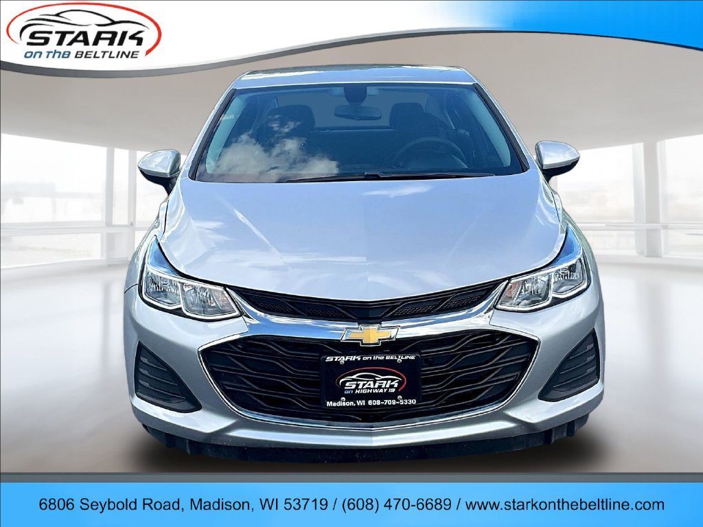 Used 2019 Chevrolet Cruze LS w/ LS Convenience Package FWD image 2