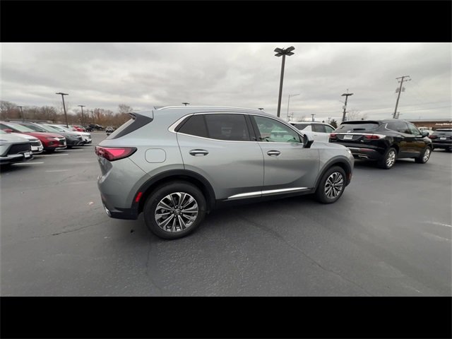 Certified 2025 Buick Envision Preferred image 8