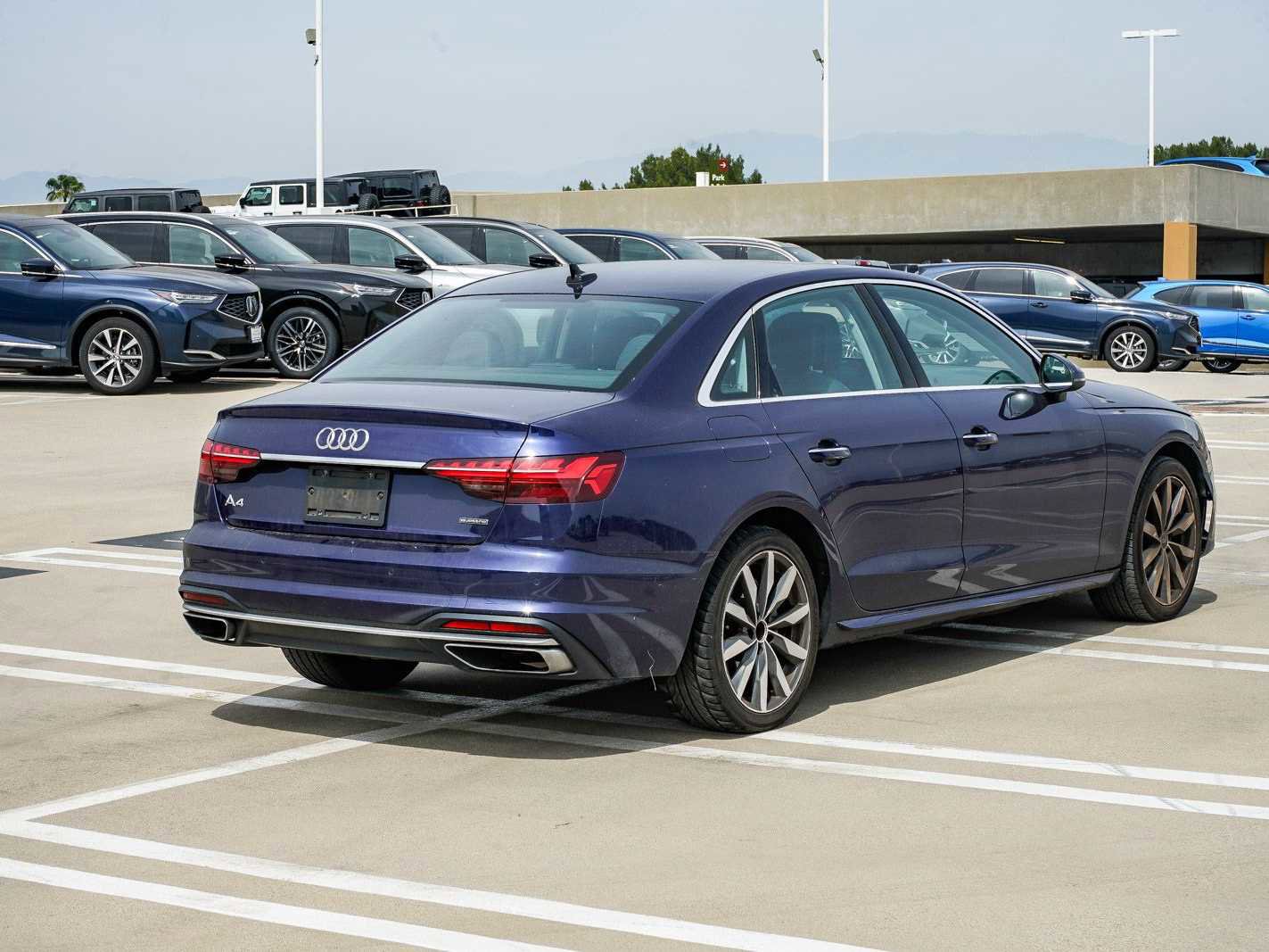 Used 2023 Audi A4 2.0T Premium w/ Convenience Package image 4