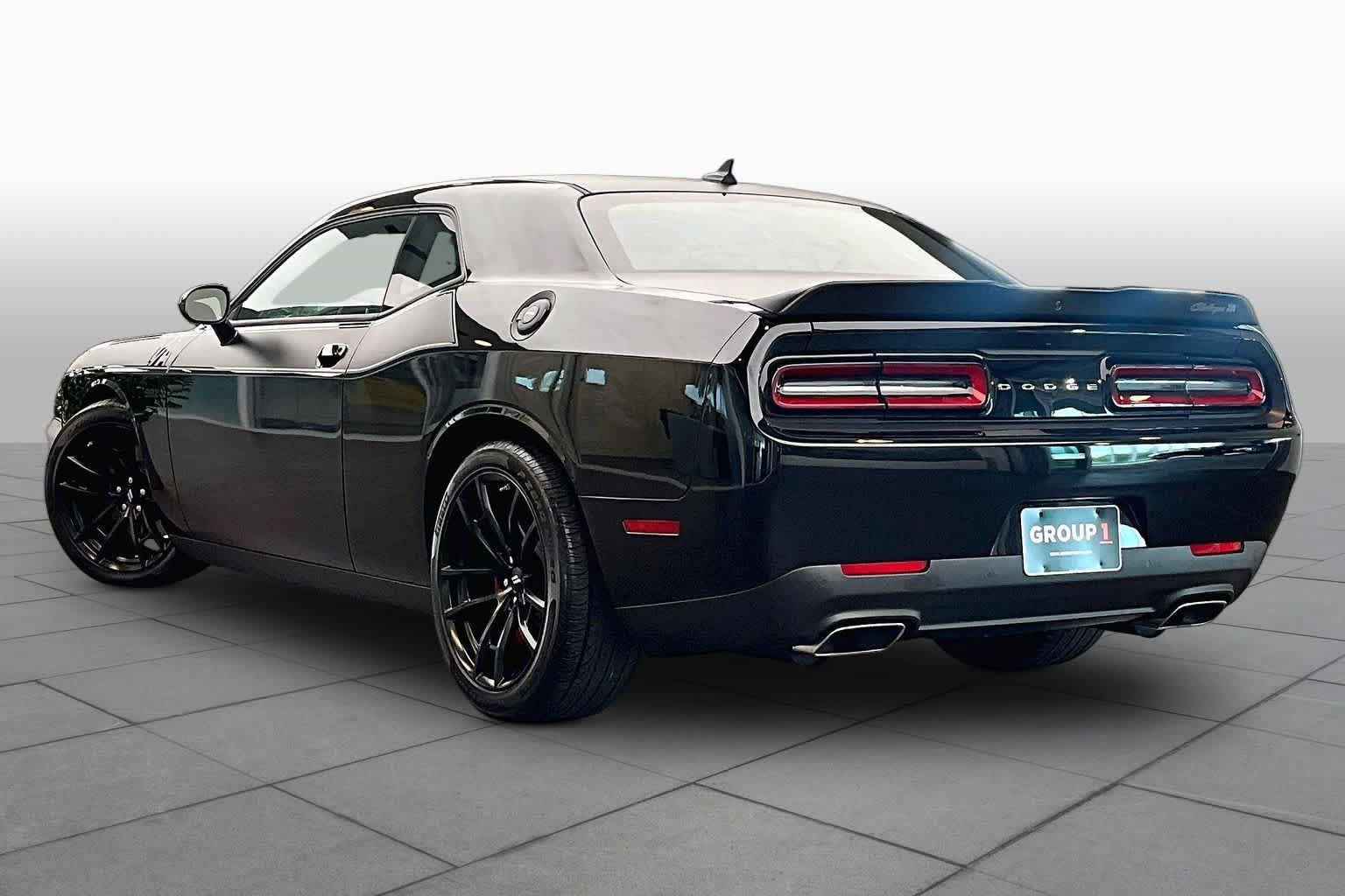 Used 2021 Dodge Challenger R/T Scat Pack w/ T/A Package RWD image 12