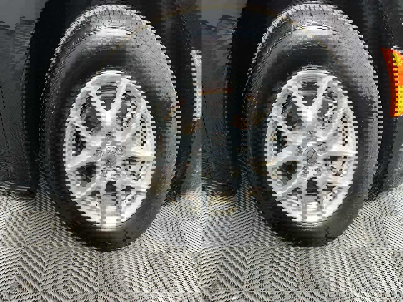 Used 2023 Chrysler Pacifica Touring-L image 10