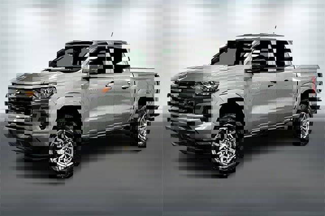 New 2026 Chevrolet Colorado LT w/ Advanced Trailering Package image 2