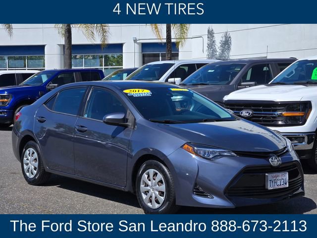 Used 2017 Toyota Corolla LE image 3