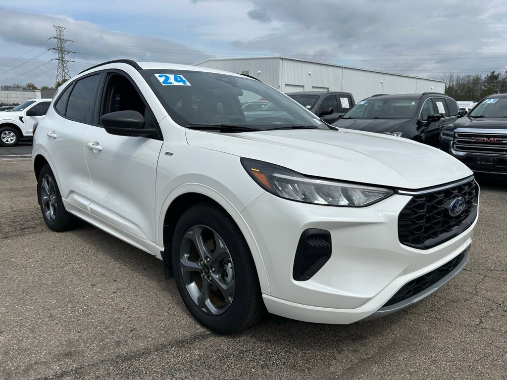 Certified 2024 Ford Escape ST-Line w/ Equipment Group 301A image 1
