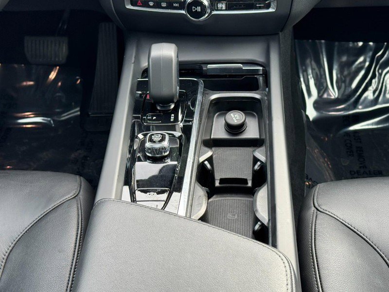 Certified 2024 Volvo S60 B5 Core image 15