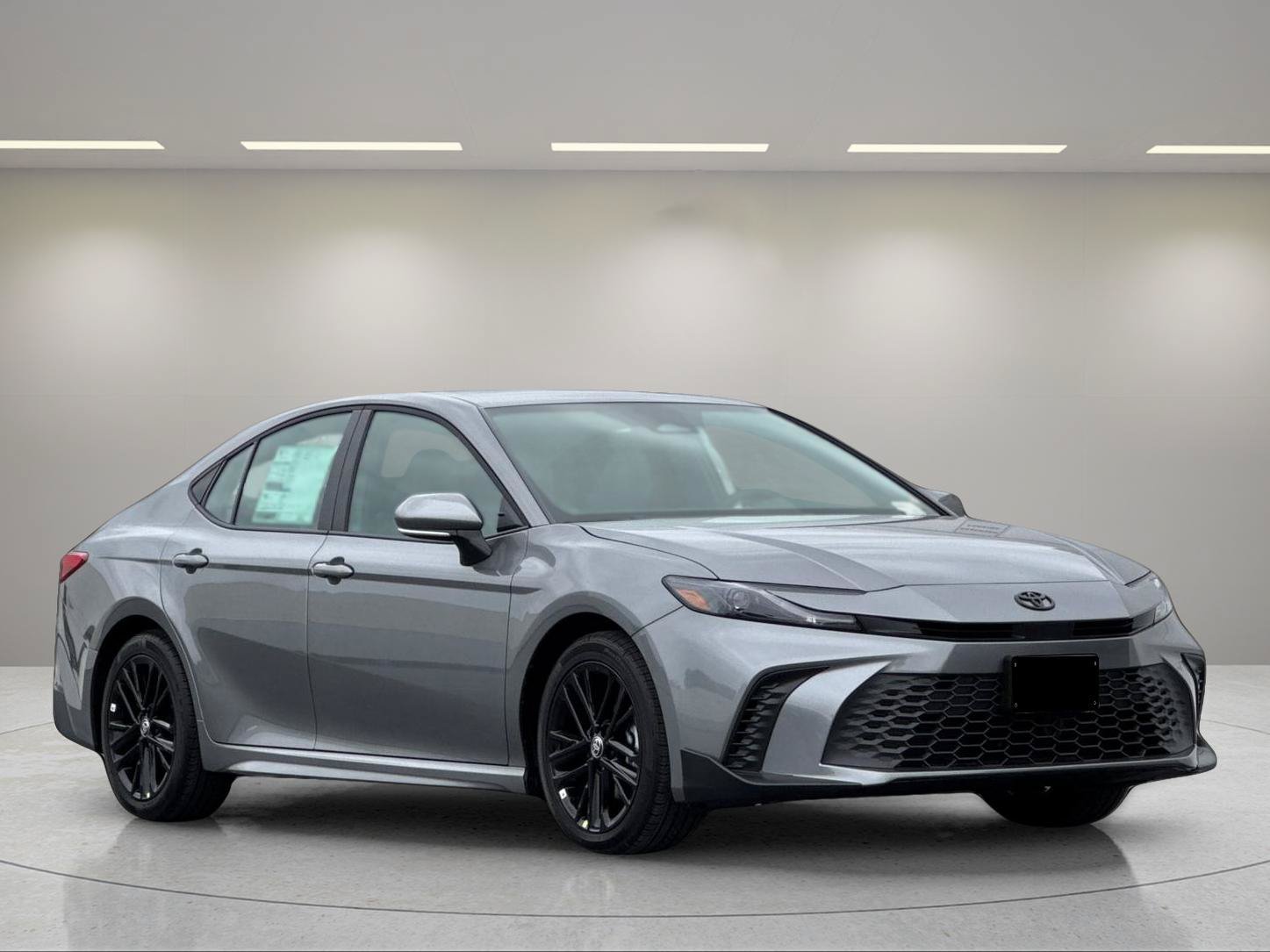 New 2026 Toyota Camry SE w/ Convenience Package FWD image 2