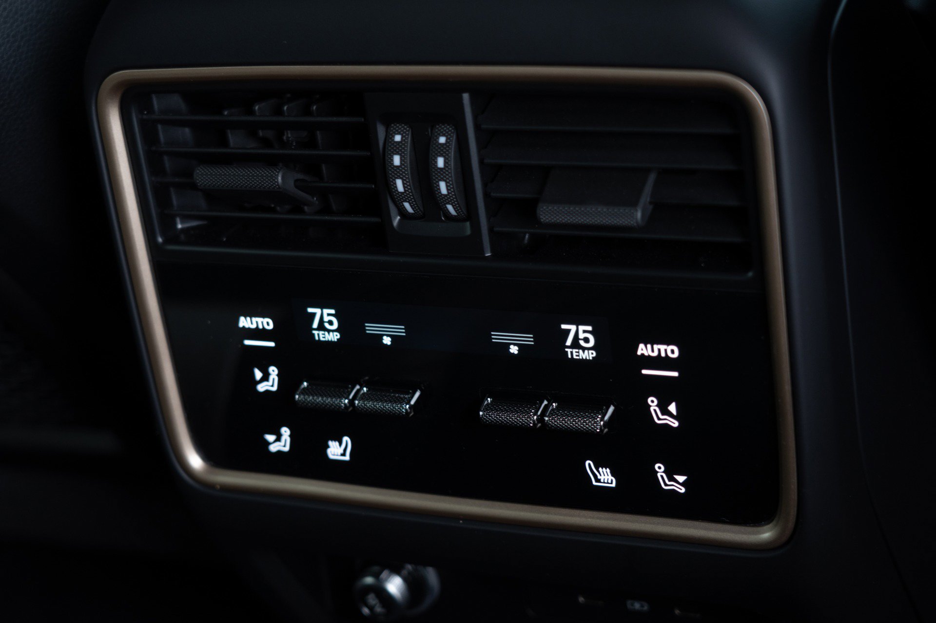 Used 2024 Porsche Cayenne Turbo GT image 47