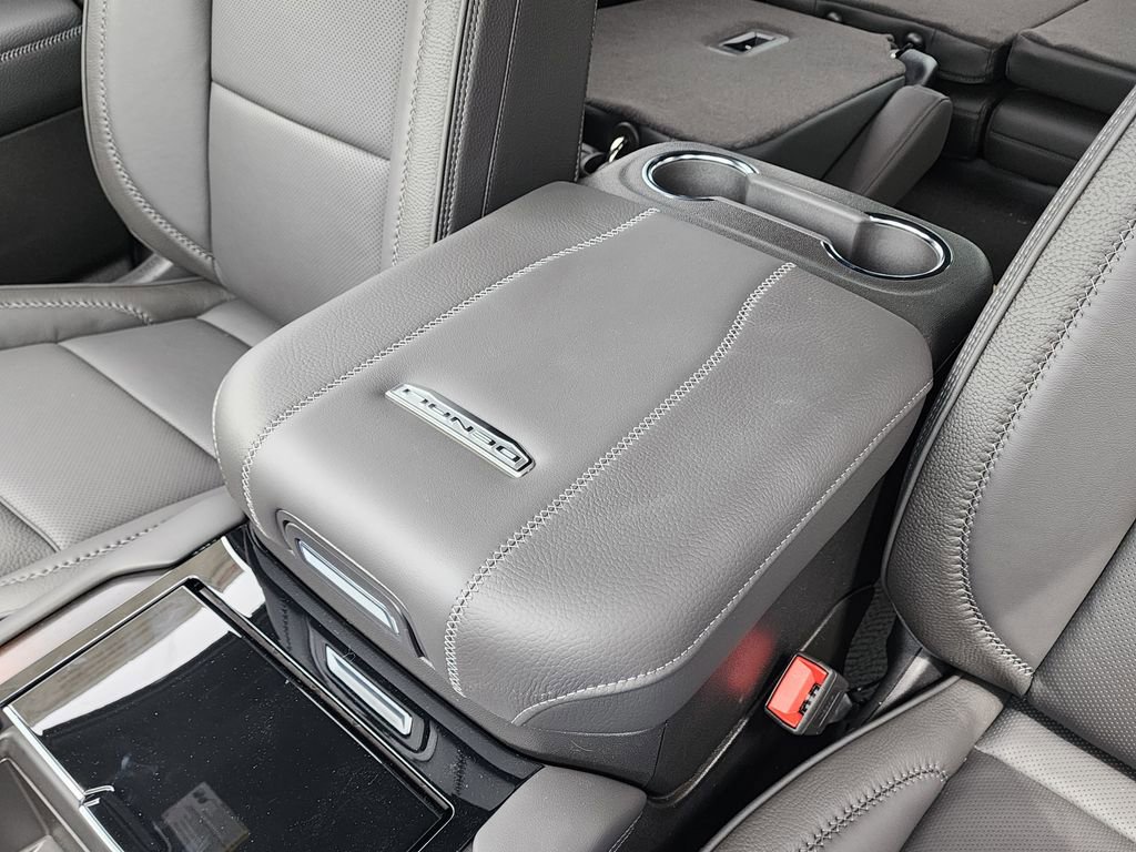 New 2026 GMC Yukon Denali AWD/4WD image 37