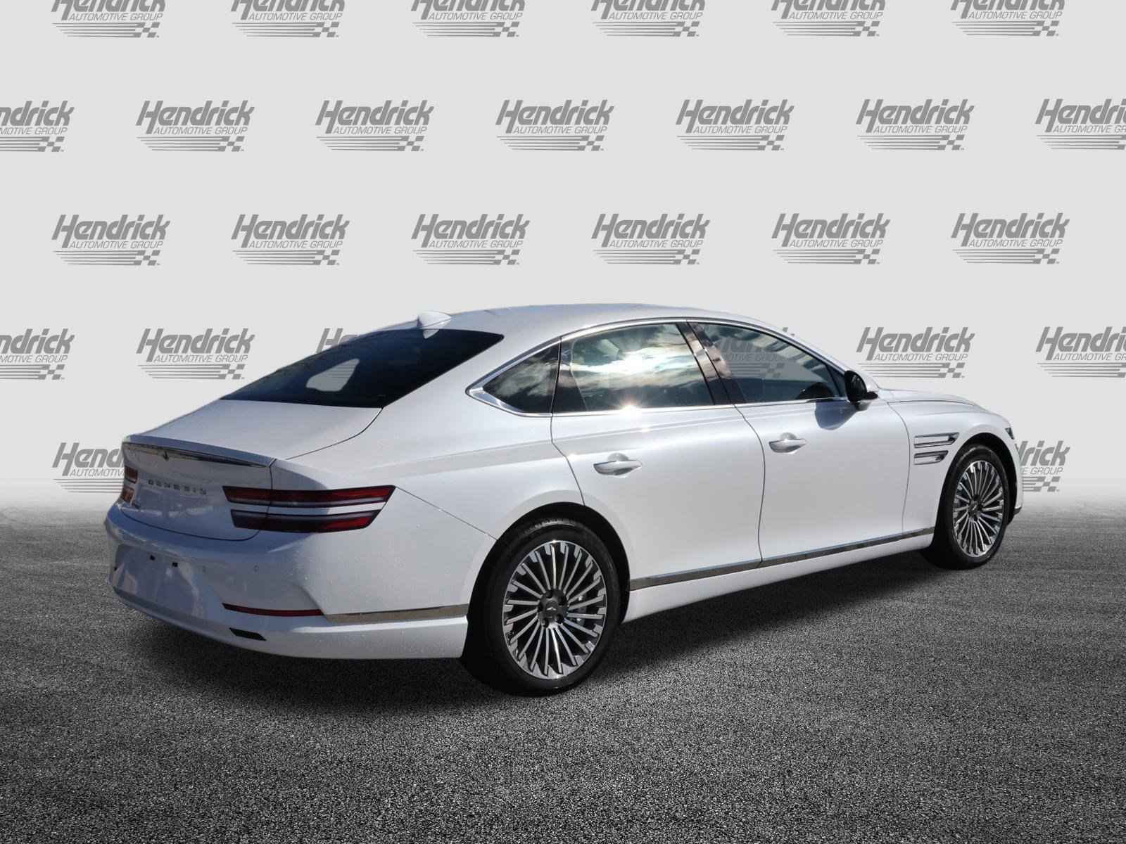 Used 2024 Genesis G80 image 9