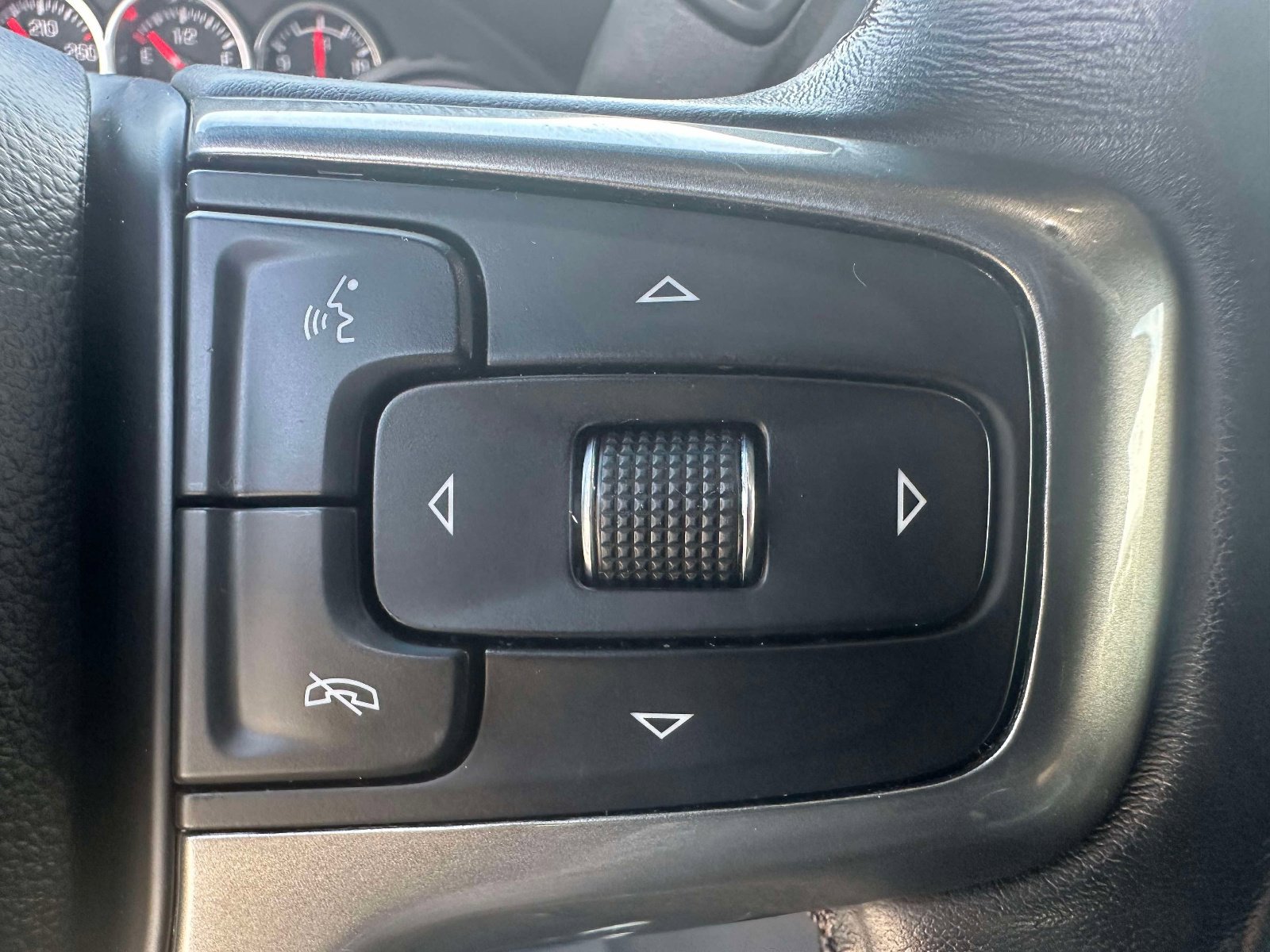 Used 2021 Chevrolet Silverado 1500 LT Trail Boss w/ Bed Protection Package image 14