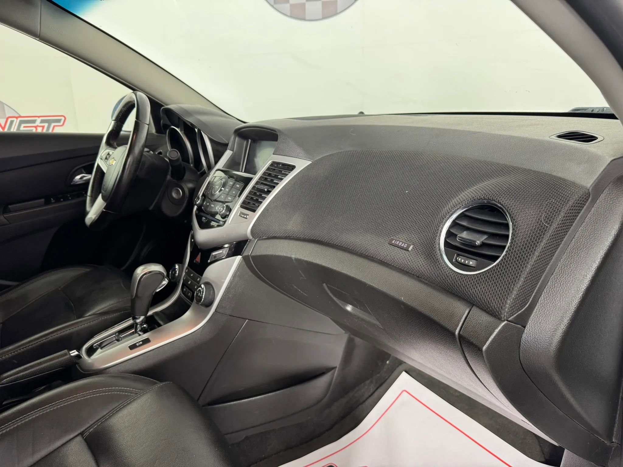 Used 2016 Chevrolet Cruze LT FWD image 12