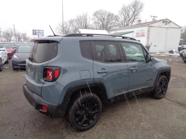 Used 2017 Jeep Renegade Altitude image 8