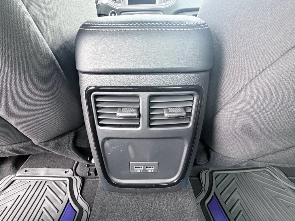 Used 2023 Dodge Charger SXT w/ Blacktop Package RWD image 27