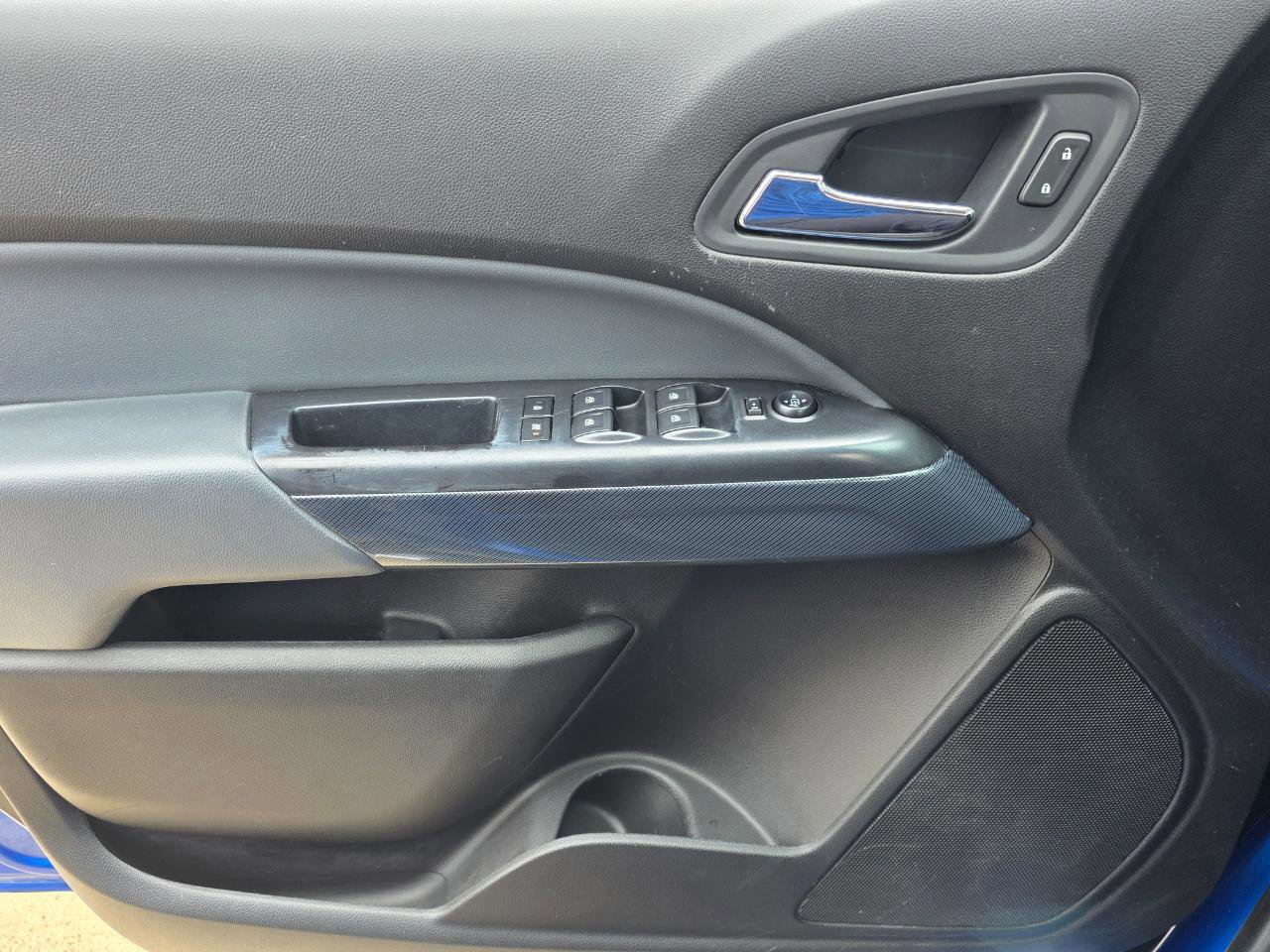 Used 2018 Chevrolet Colorado Z71 AWD/4WD image 11