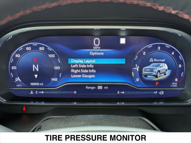 Used 2023 Chevrolet Suburban RST w/ Luxury Package image 17