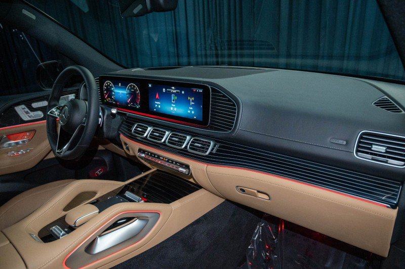 New 2026 Mercedes-Benz GLE 580 4MATIC image 17