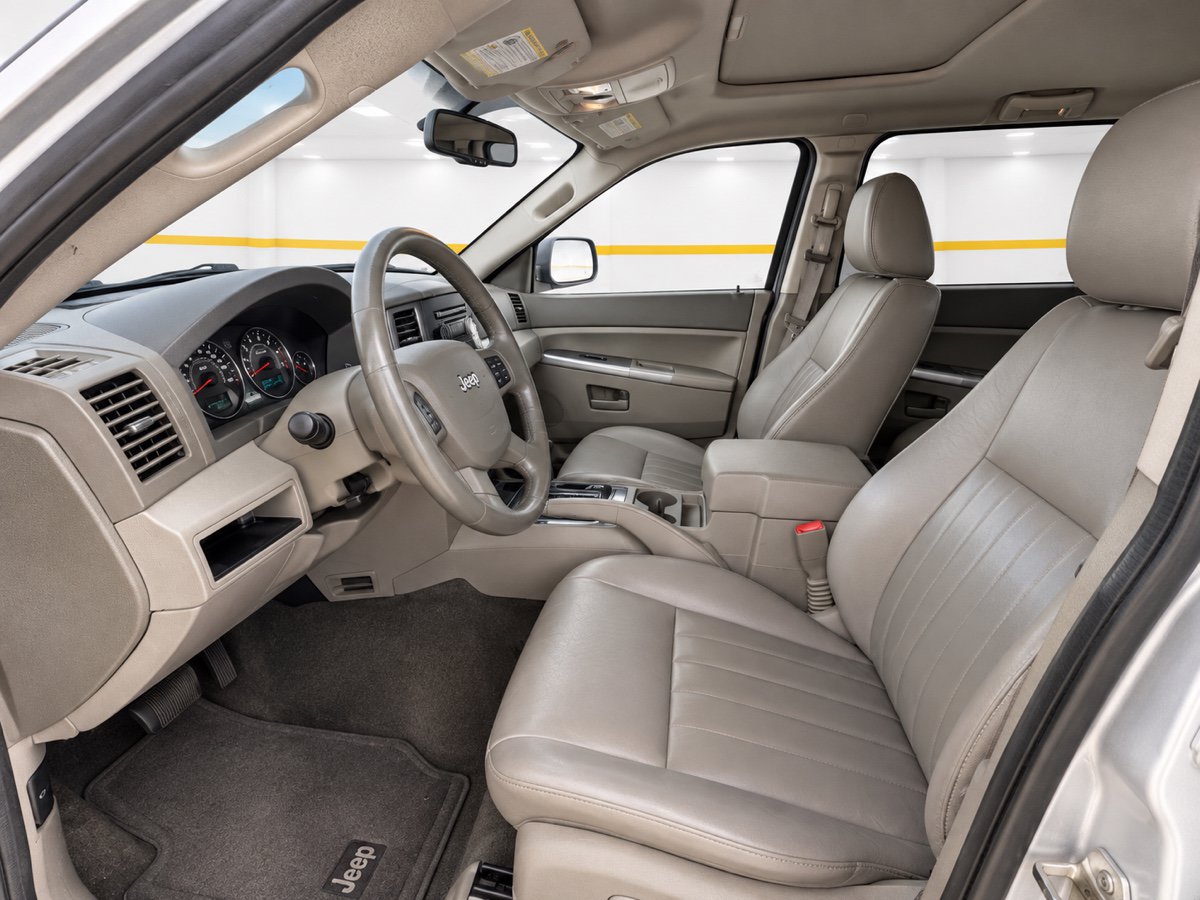 Used 2007 Jeep Grand Cherokee Laredo AWD/4WD image 12
