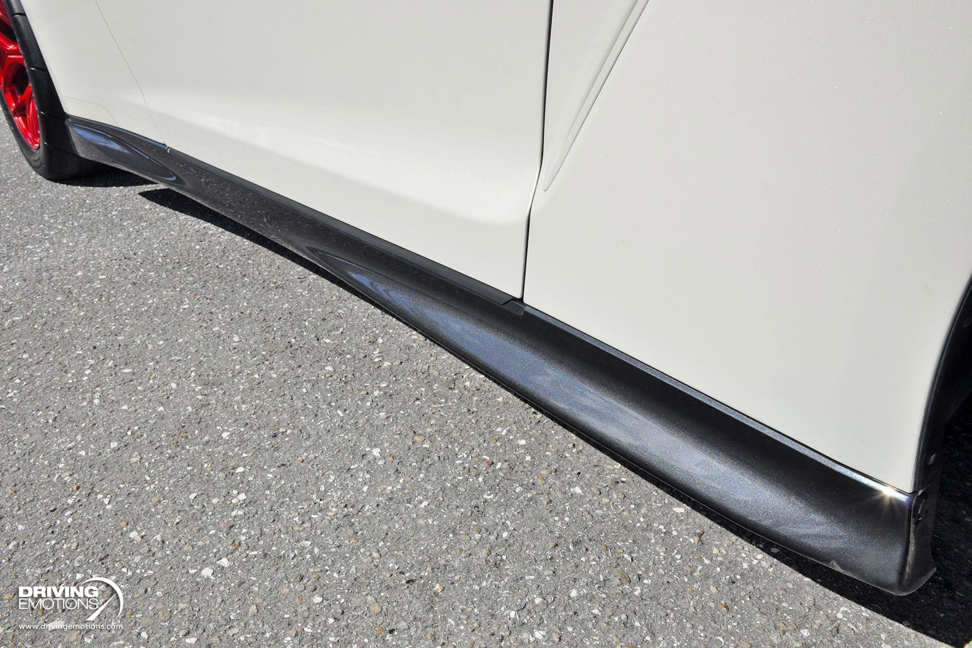 Used 2019 Nissan GT-R Premium image 12