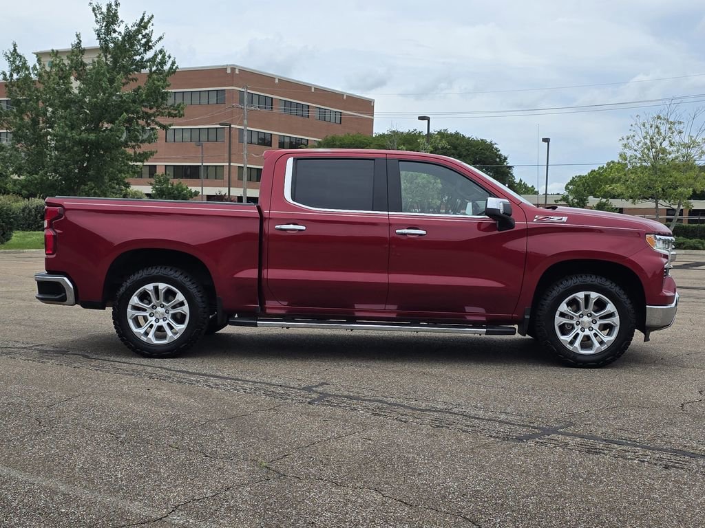 Certified 2022 Chevrolet Silverado 1500 LTZ AWD/4WD image 4