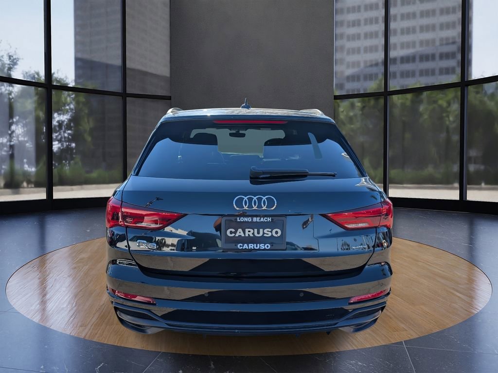 Used 2022 Audi Q3 2.0T Premium image 4