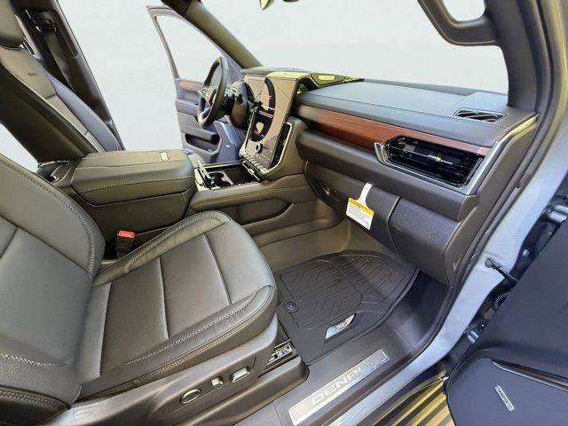 New 2026 GMC Yukon Denali w/ Sun & Power Step Package image 25