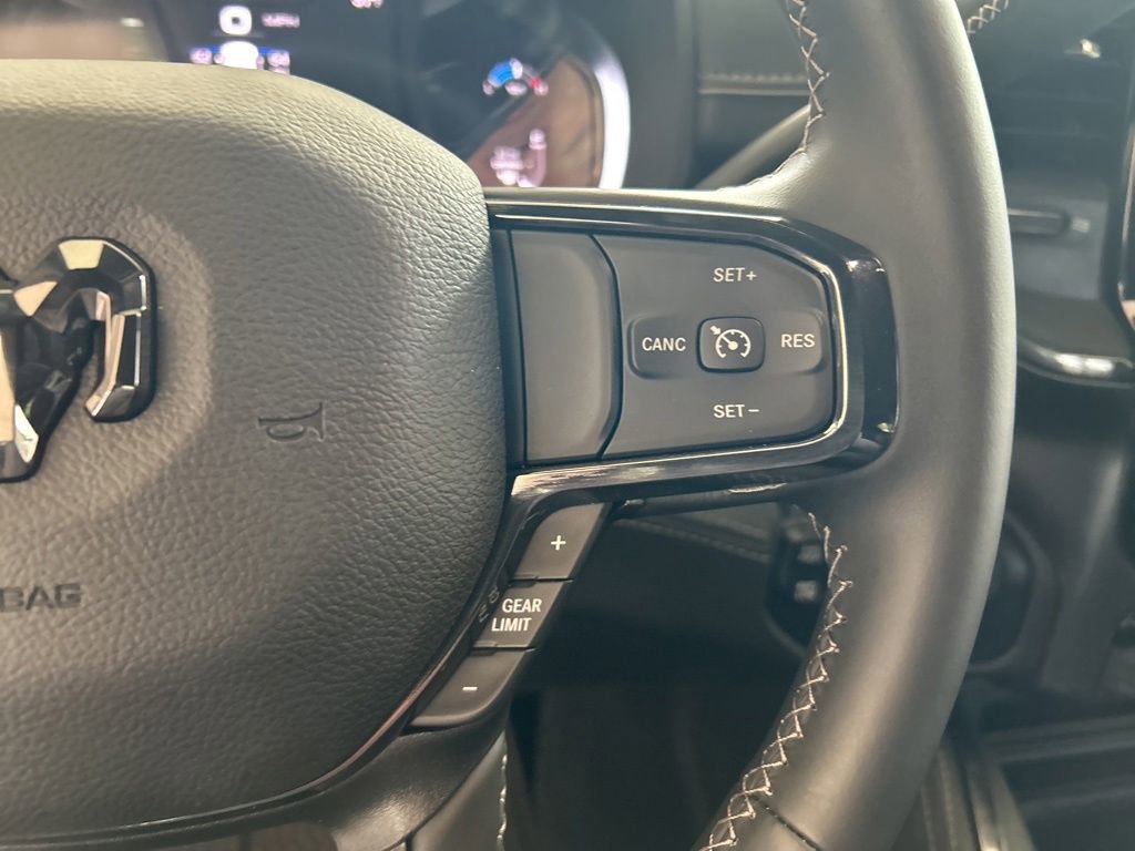 Used 2023 RAM 2500 Limited AWD/4WD image 56
