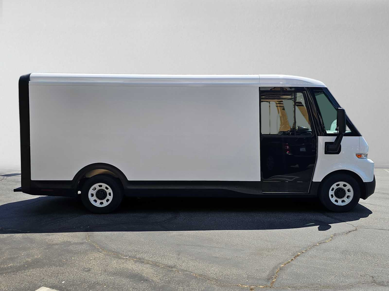 Used 2023 Chevrolet Brightdrop 600 w/ Active Safety Package 2 AWD/4WD image 2