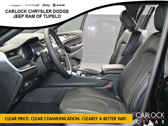 New 2025 Jeep Grand Cherokee Altitude image 9