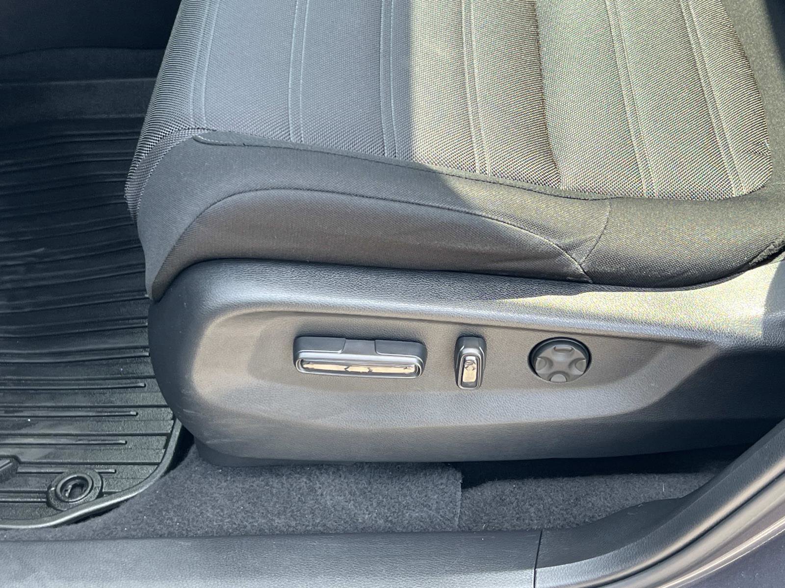 Certified 2022 Honda CR-V EX image 17