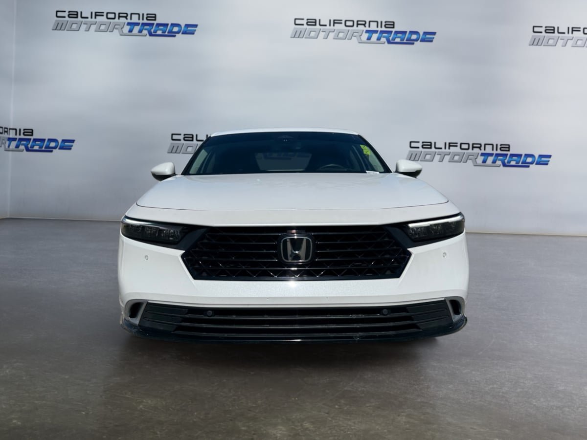 Used 2025 Honda Accord Touring image 2