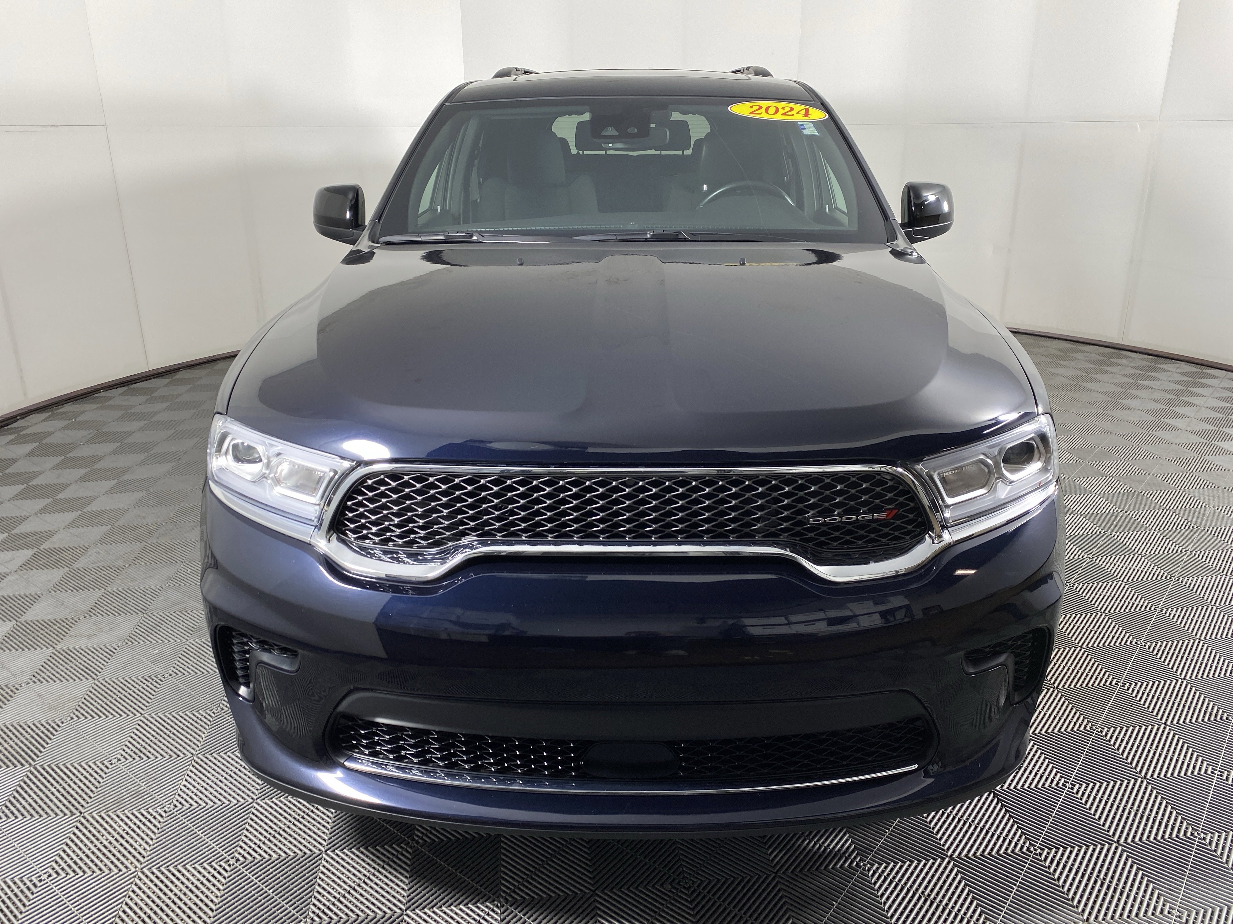 Used 2024 Dodge Durango SXT image 12