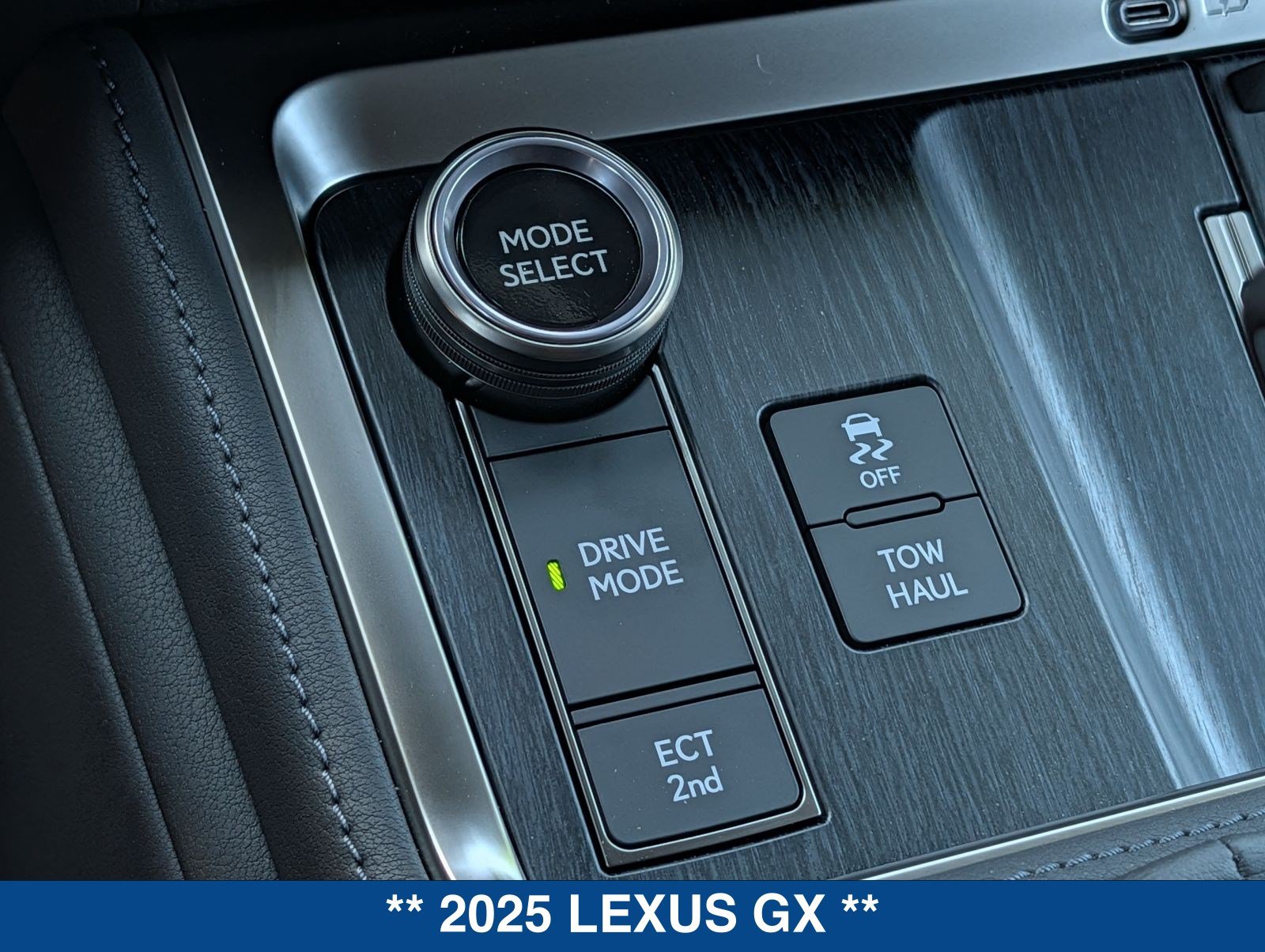 Used 2025 Lexus GX 550 w/ Accessory Package (Z1) AWD/4WD image 62