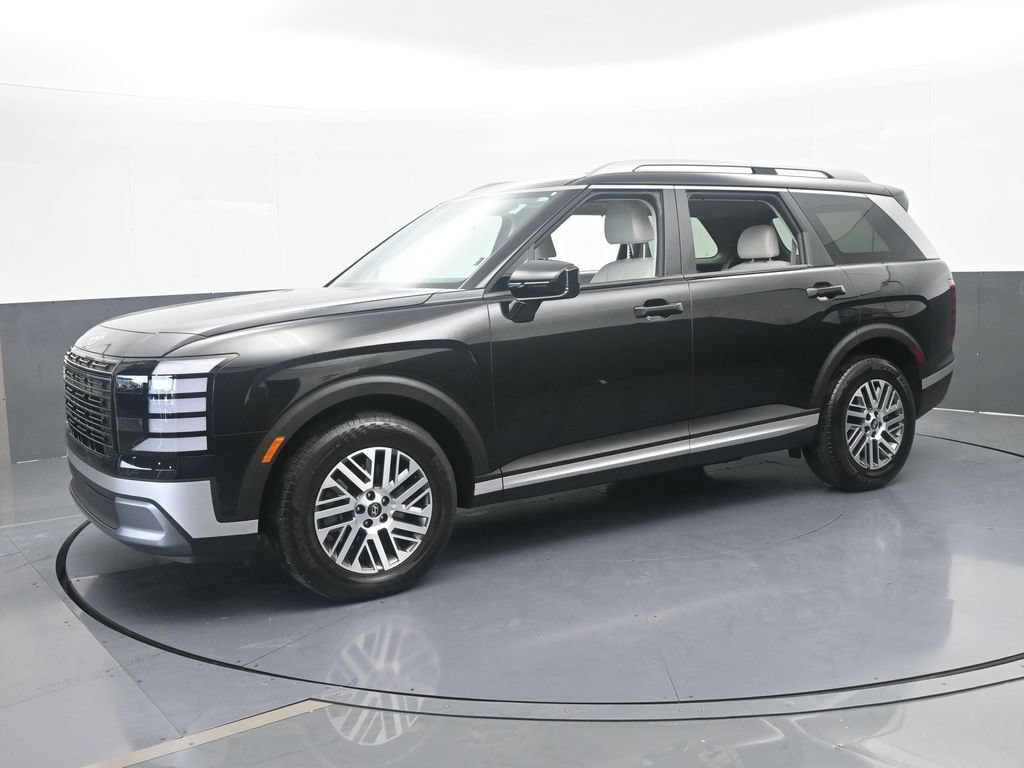 Used 2026 Hyundai Palisade SEL FWD image 2