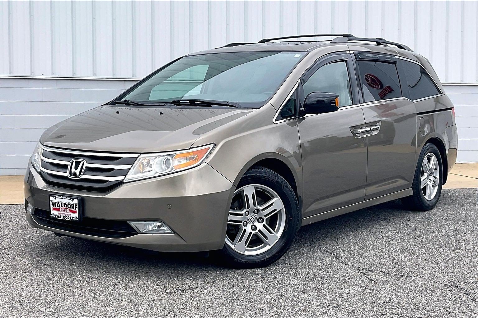 Used 2013 Honda Odyssey Touring image 2