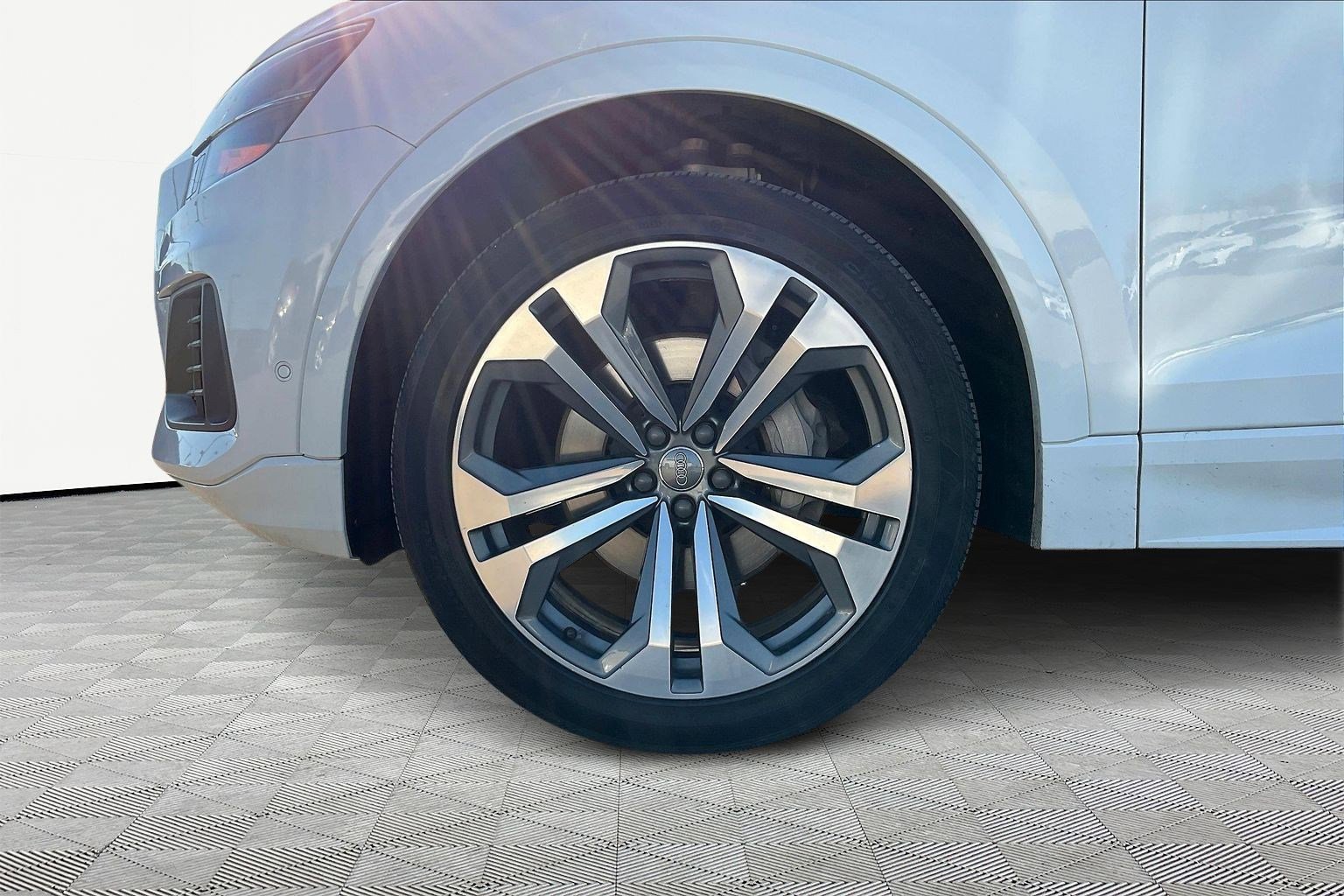 Used 2019 Audi Q8 Prestige image 36