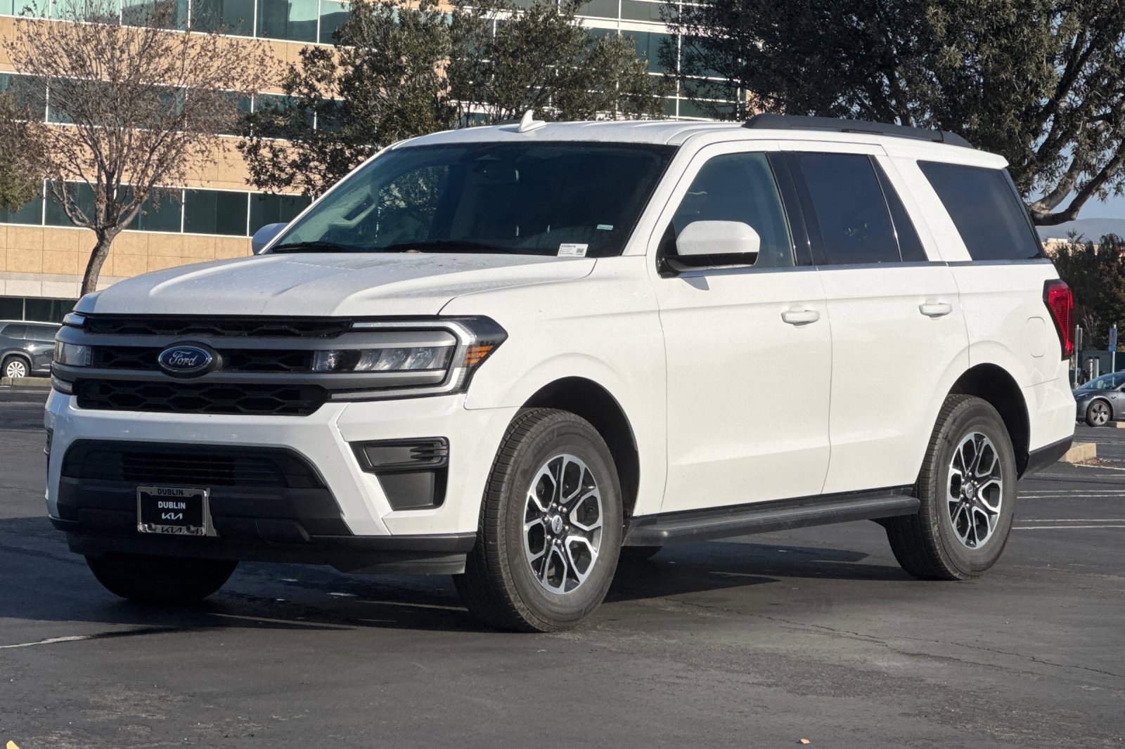 Used 2024 Ford Expedition XLT image 8