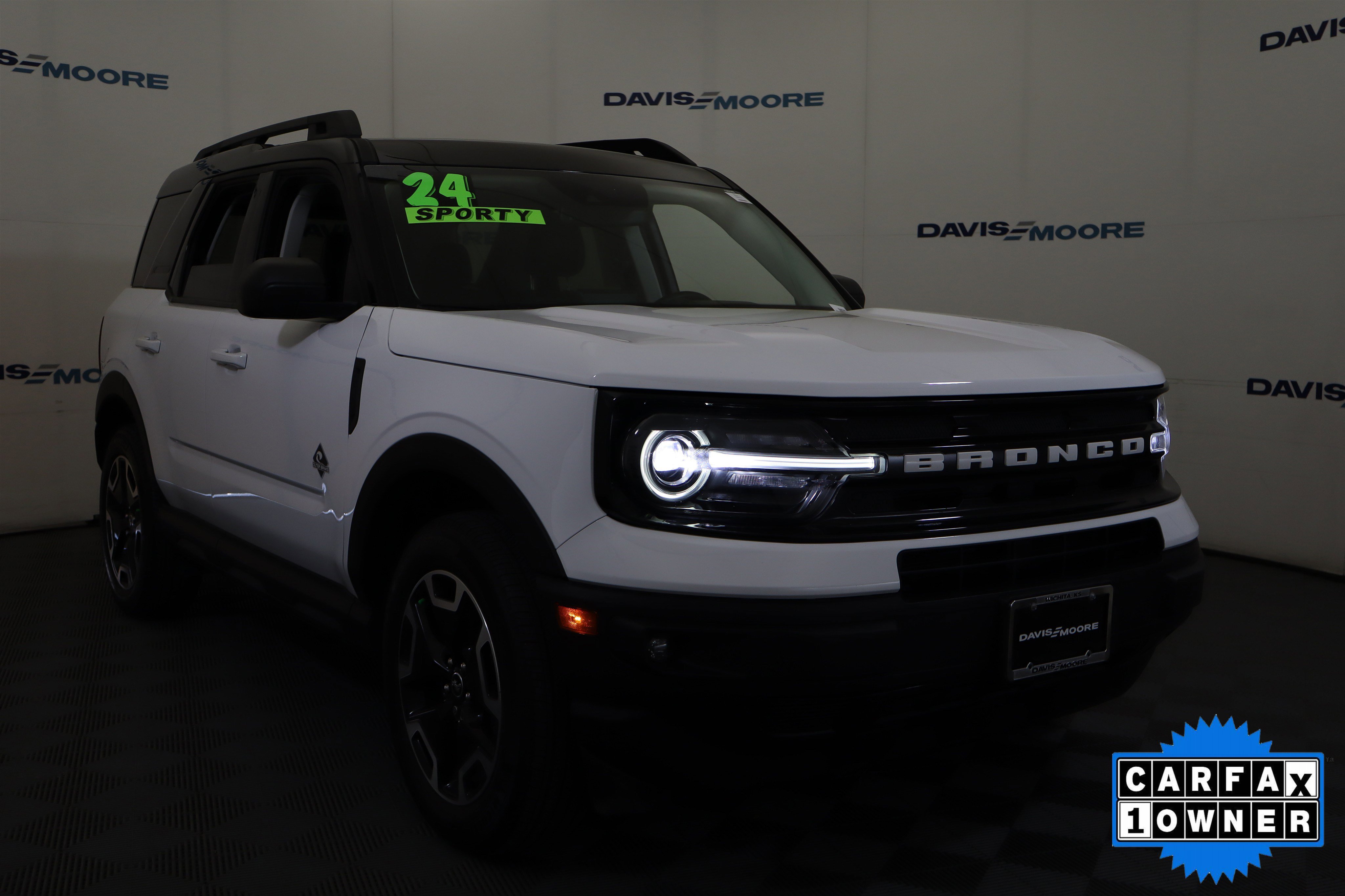 Used 2024 Ford Bronco Sport Outer Banks image 3