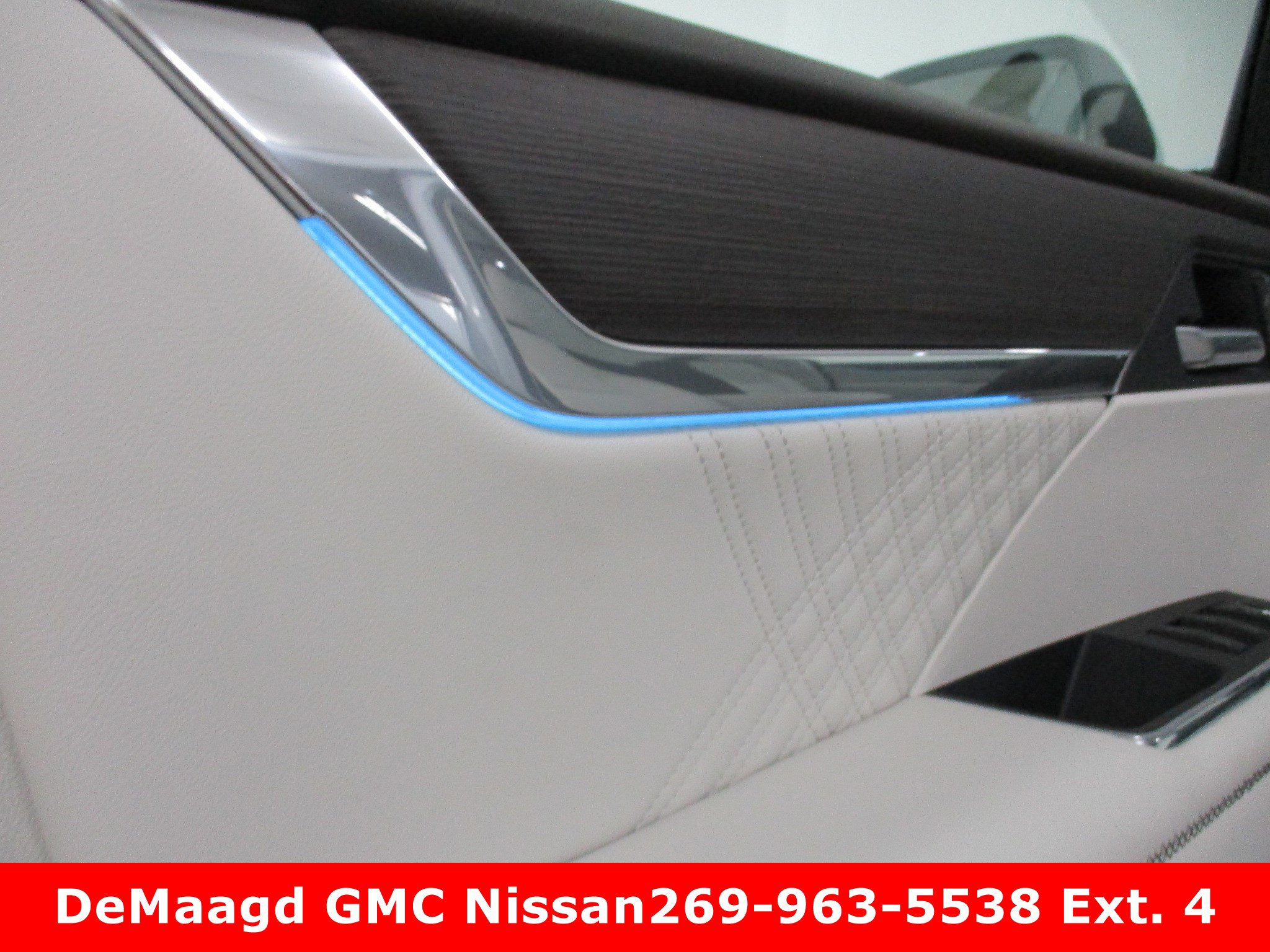 New 2026 GMC Acadia Denali w/ Super Cruise Package image 20